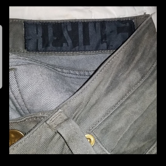 🤞 RESIN 26 🍀 Olive Green Sniper Camo denim shorts 💚 🆓️FREE W/ANY$30BUNDLE❣️ - Picture 3 of 9